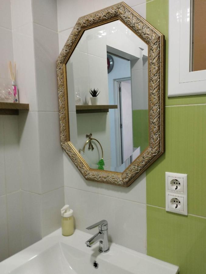 Apartment Fira Bcn Camp Nou L'Hospitalet de Llobregat Dış mekan fotoğraf