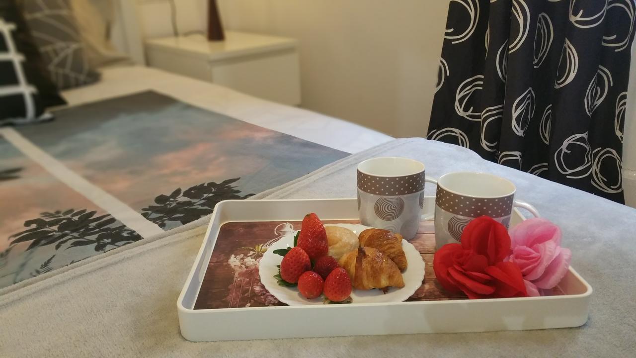 Apartment Fira Bcn Camp Nou L'Hospitalet de Llobregat Dış mekan fotoğraf